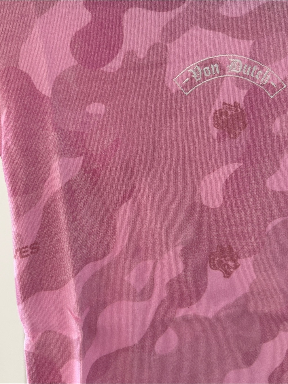 Darc Sport x Von Dutch Pink Camo Short Sleeve Tee Top - Picture 4 of 4